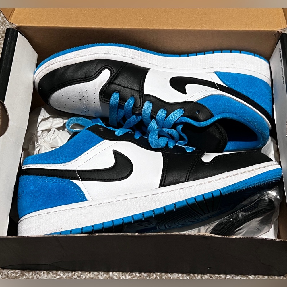 Jordan 1 Low Laser Blue